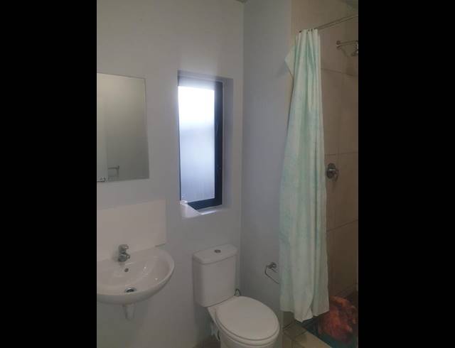 1 BEDROOM PROPERTY TO RENT IN PINELANDS